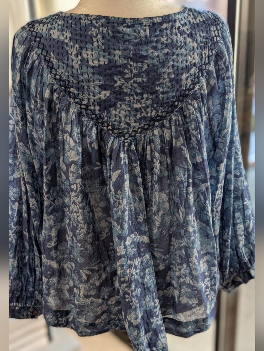 We The Free Navy Blue Floral Flowy Button-Front Peasant Top, Size Small - Picture 3 of 6